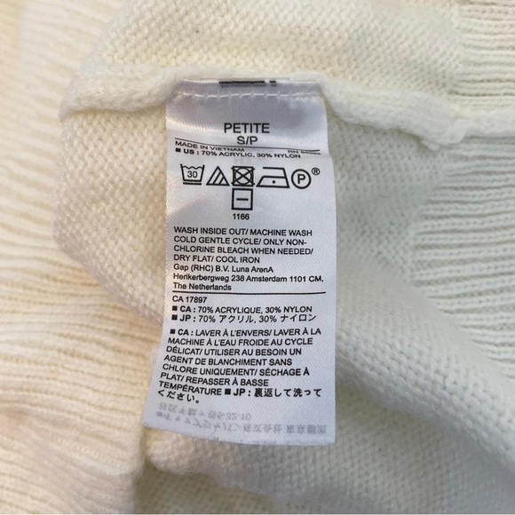 Banana Republic Cream Sweater - Picture 7 of 7